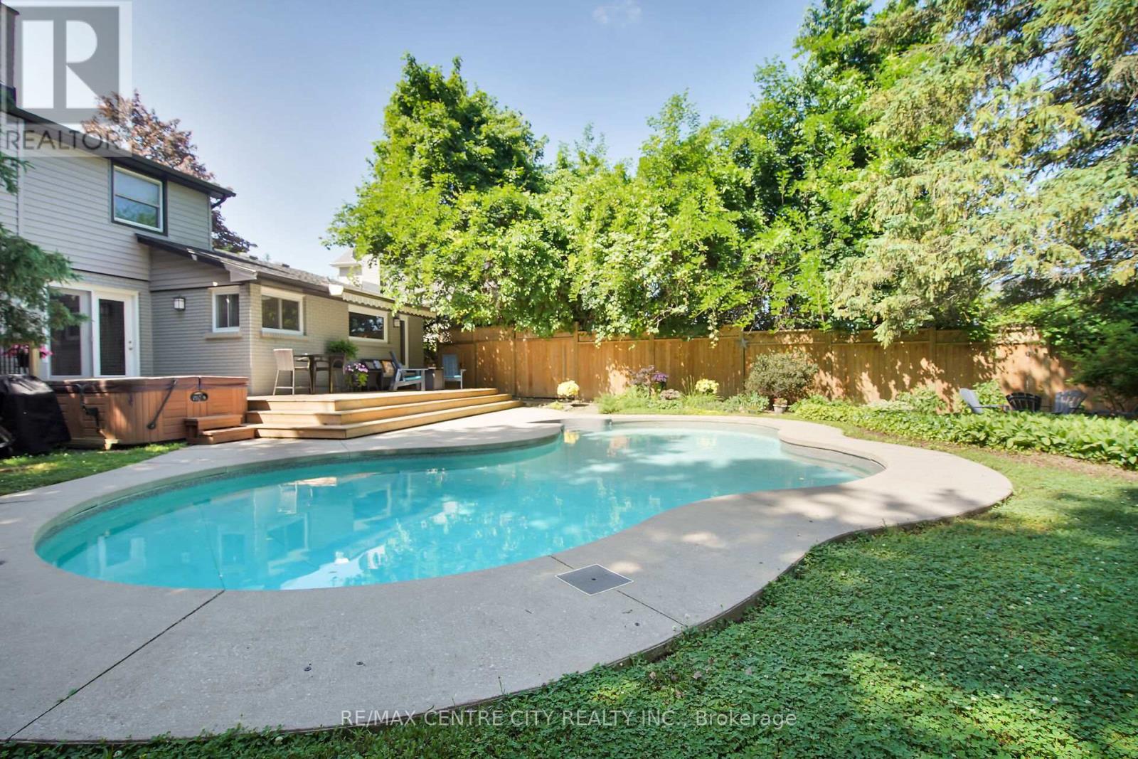 187 Wychwood Park, London North (North J), Ontario  N6G 1S2 - Photo 47 - X12507544