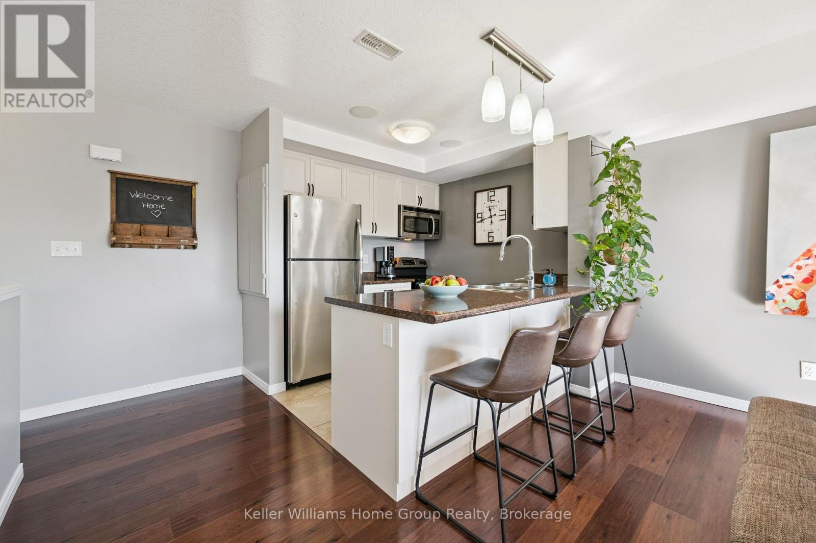 22 - 35 Mountford Drive, Guelph, Ontario  N1E 0G6 - Photo 5 - X12507326