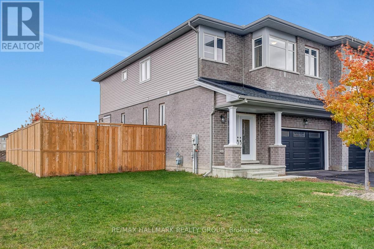 1 Antonakos Drive, Carleton Place, Ontario  K7C 0L1 - Photo 3 - X12507344