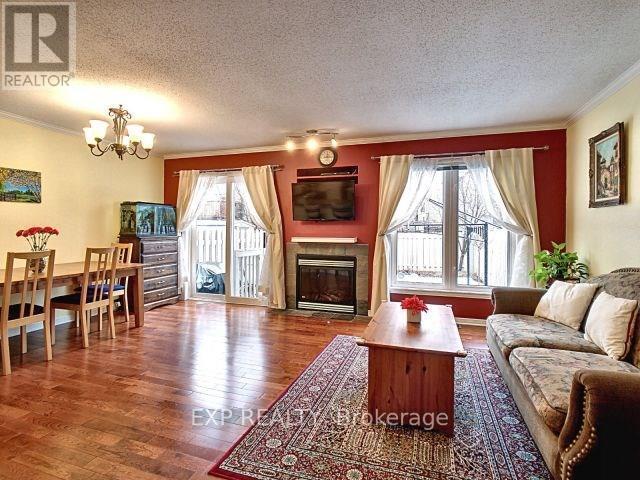 57 Saddlesmith Circle, Ottawa, Ontario  K2M 2Y9 - Photo 2 - X12507390