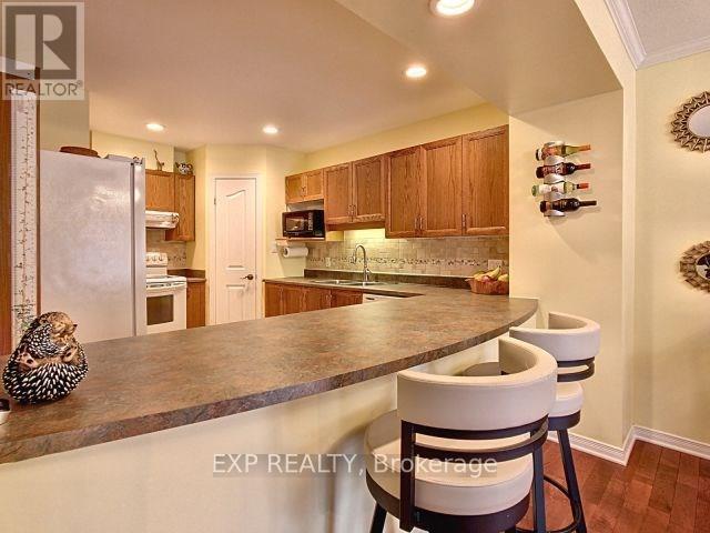 57 Saddlesmith Circle, Ottawa, Ontario  K2M 2Y9 - Photo 5 - X12507390