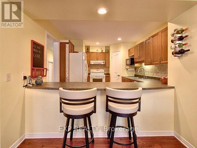 57 Saddlesmith Circle, Ottawa, Ontario  K2M 2Y9 - Photo 6 - X12507390