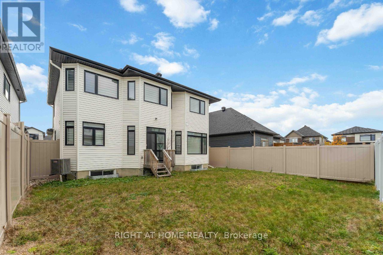 203 Osterley Way, Ottawa, Ontario  K2S 2N6 - Photo 43 - X12507434