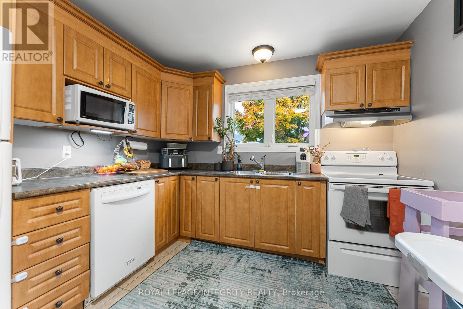 45 Wessex Road, Ottawa, Ontario  K2J 1X2 - Photo 12 - X12507444