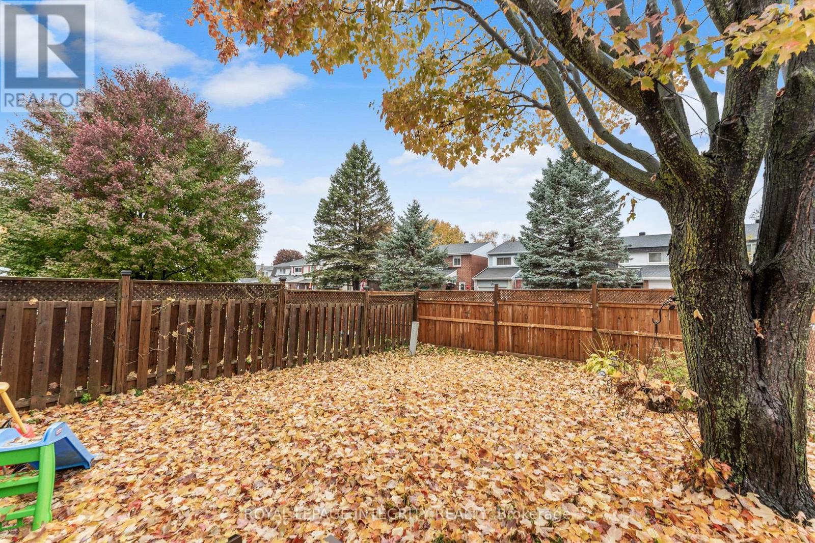 45 Wessex Road, Ottawa, Ontario  K2J 1X2 - Photo 28 - X12507444