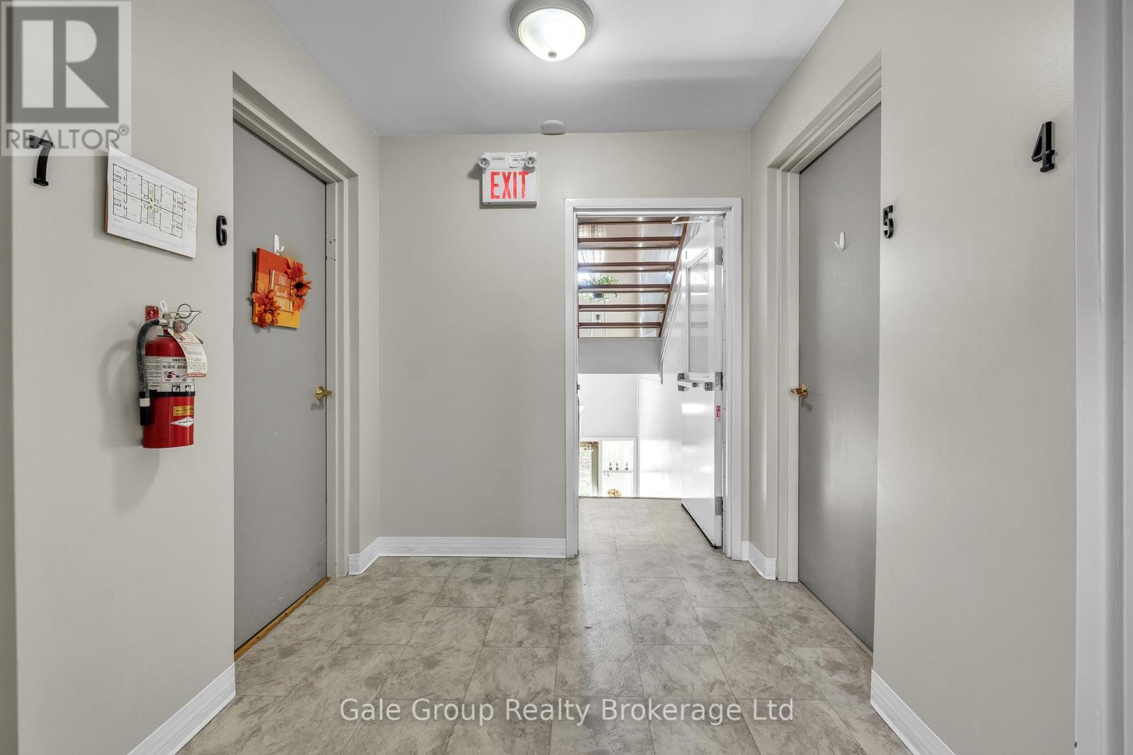 5 - 75 Hale Street W, Tillsonburg, Ontario  N4G 4J3 - Photo 4 - X12507238