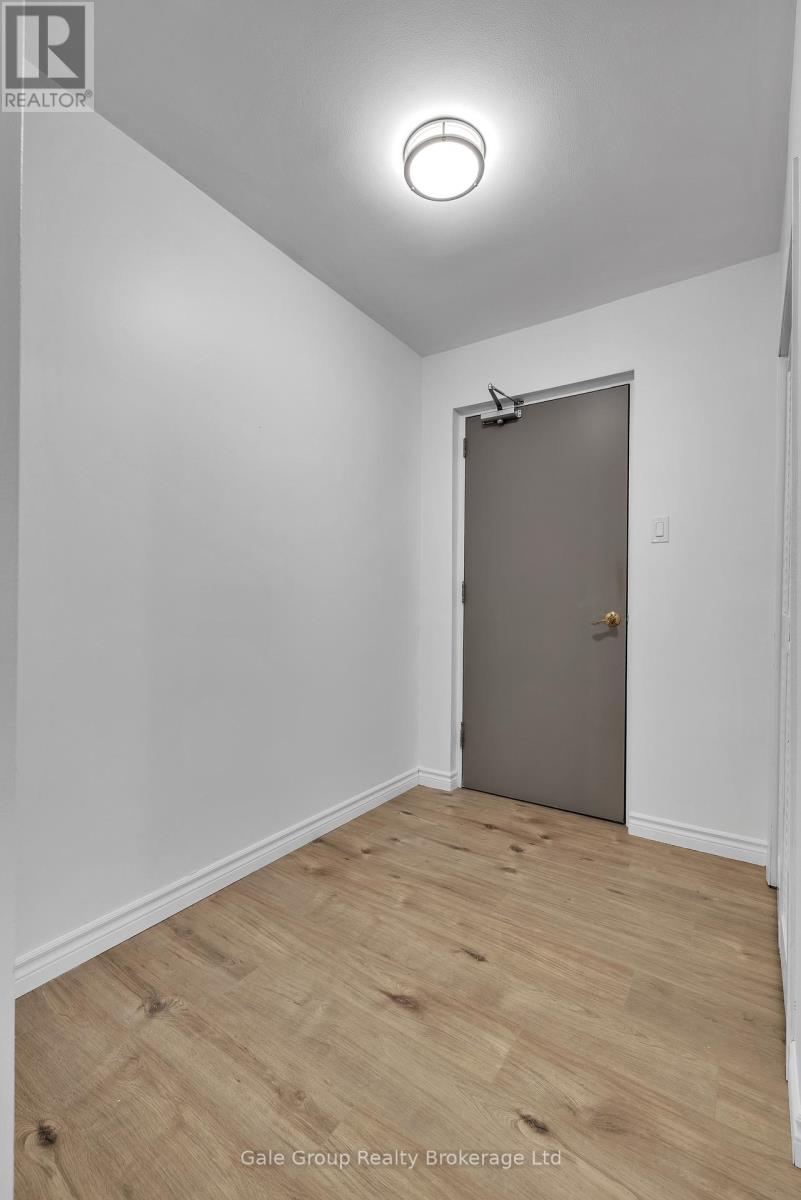 5 - 75 Hale Street W, Tillsonburg, Ontario  N4G 4J3 - Photo 5 - X12507238