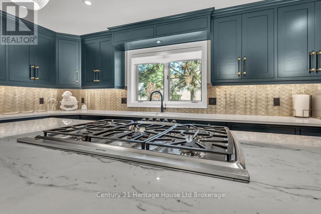 8 Tallwood Circle, London North, Ontario  N5X 2S1 - Photo 11 - X12507518