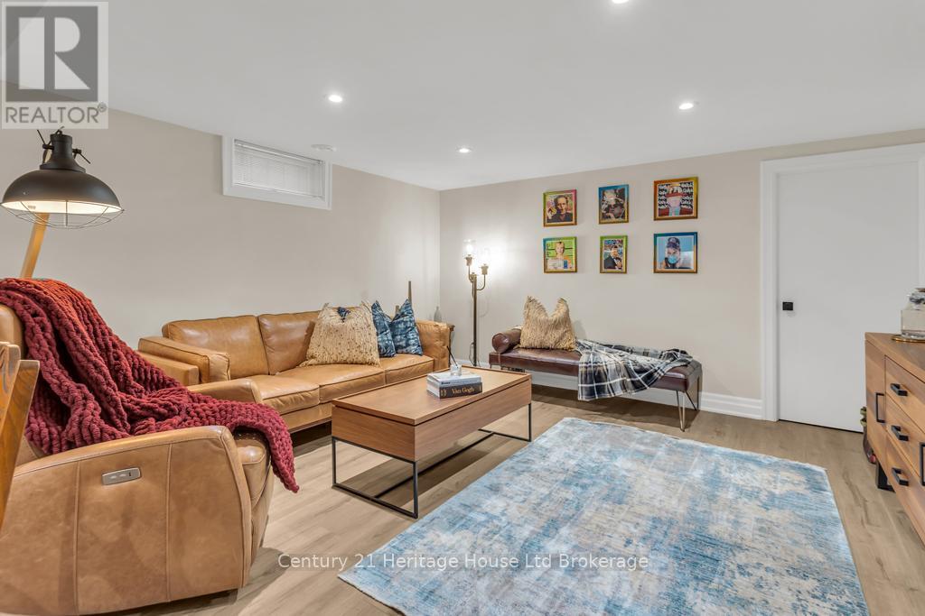 8 Tallwood Circle, London North, Ontario  N5X 2S1 - Photo 28 - X12507518