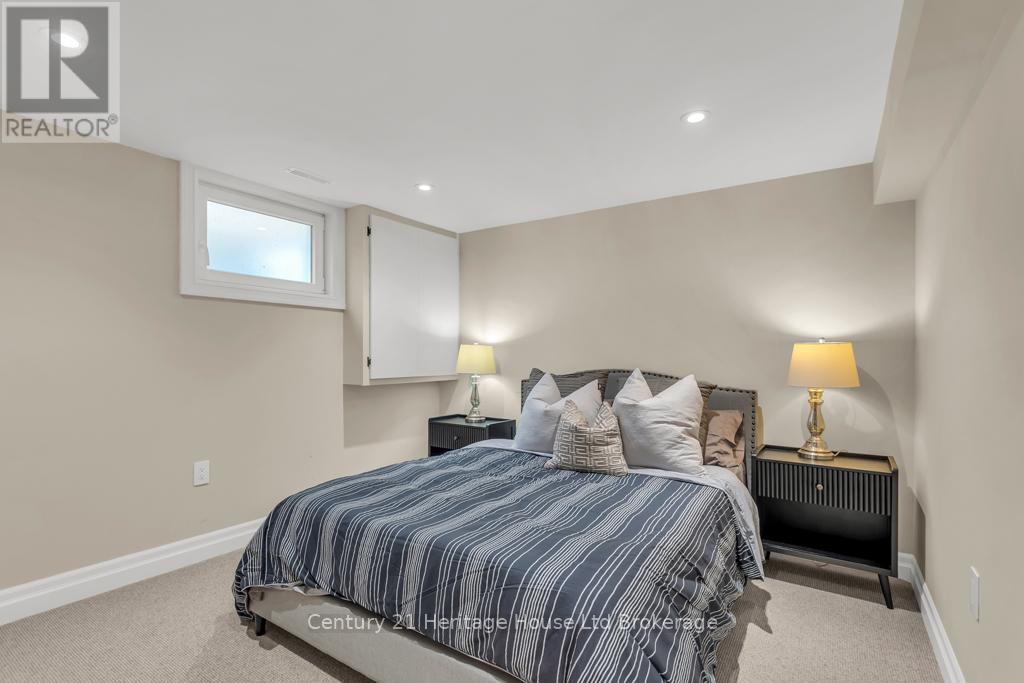 8 Tallwood Circle, London North, Ontario  N5X 2S1 - Photo 32 - X12507518