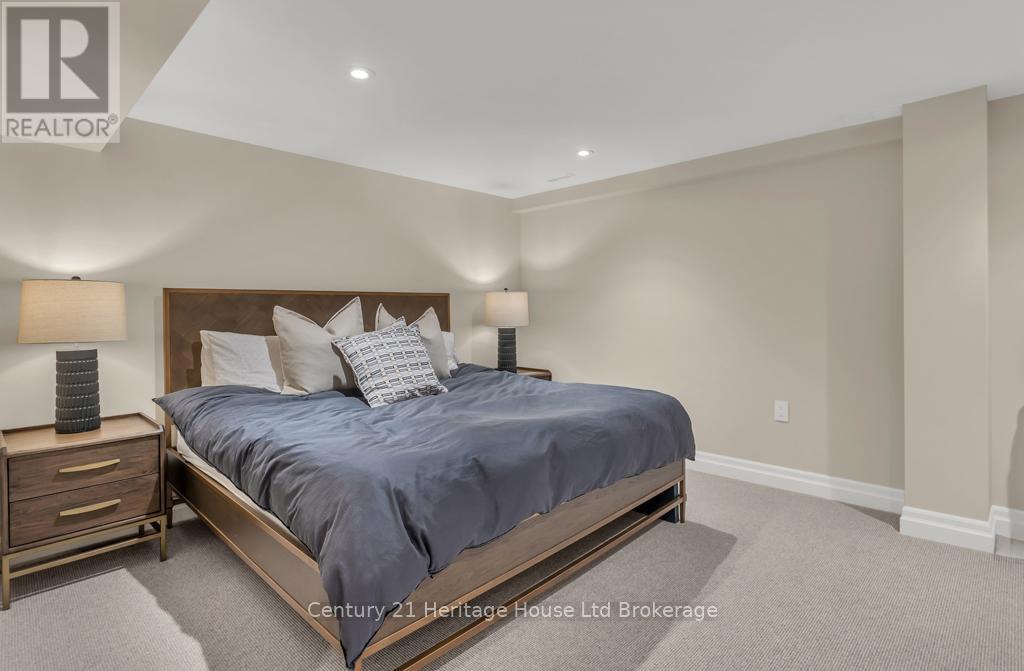 8 Tallwood Circle, London North, Ontario  N5X 2S1 - Photo 35 - X12507518