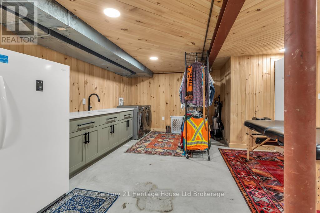 8 Tallwood Circle, London North, Ontario  N5X 2S1 - Photo 37 - X12507518