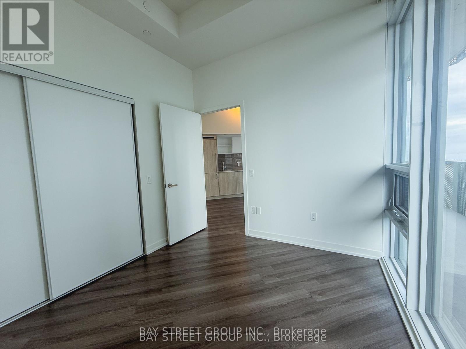 4909 - 138 Downes Street, Toronto, Ontario  M5E 0E4 - Photo 6 - C12507102