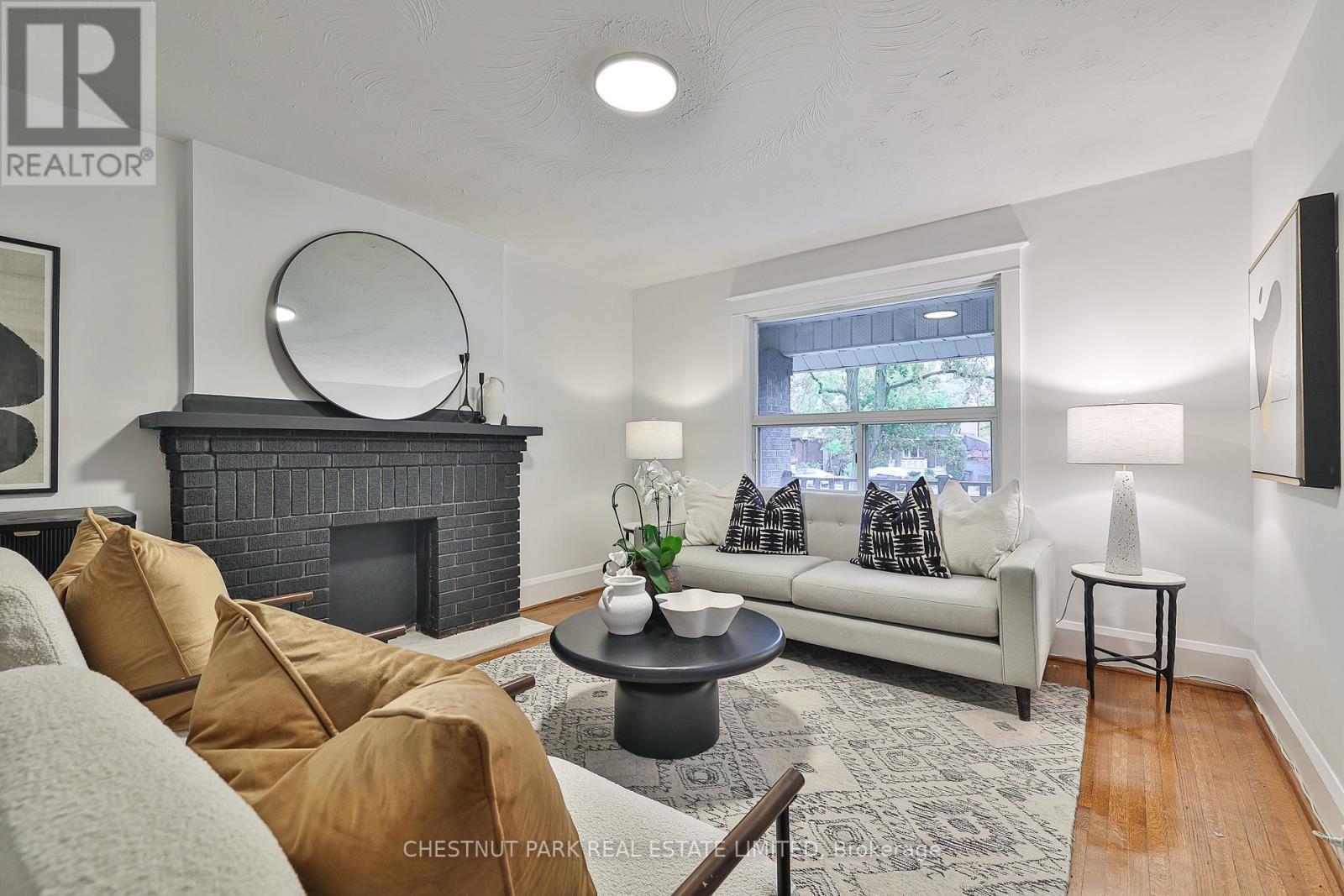 266 Belsize Drive, Toronto, Ontario  M4S 1M6 - Photo 5 - C12507128