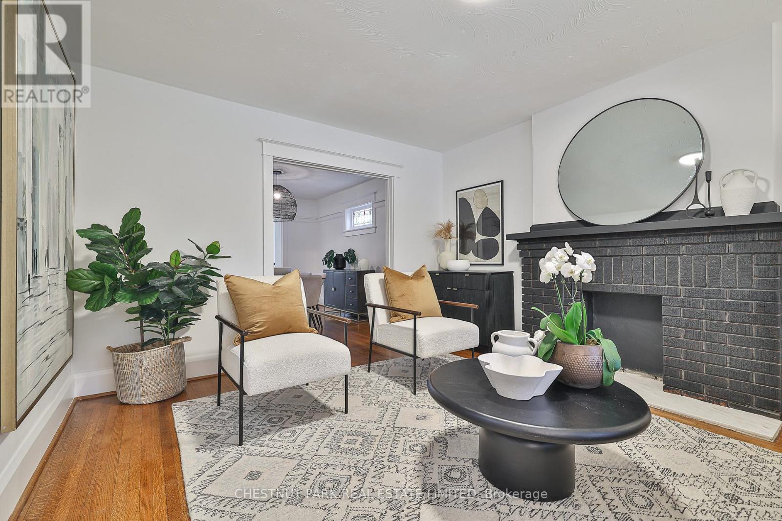 266 Belsize Drive, Toronto, Ontario  M4S 1M6 - Photo 6 - C12507128