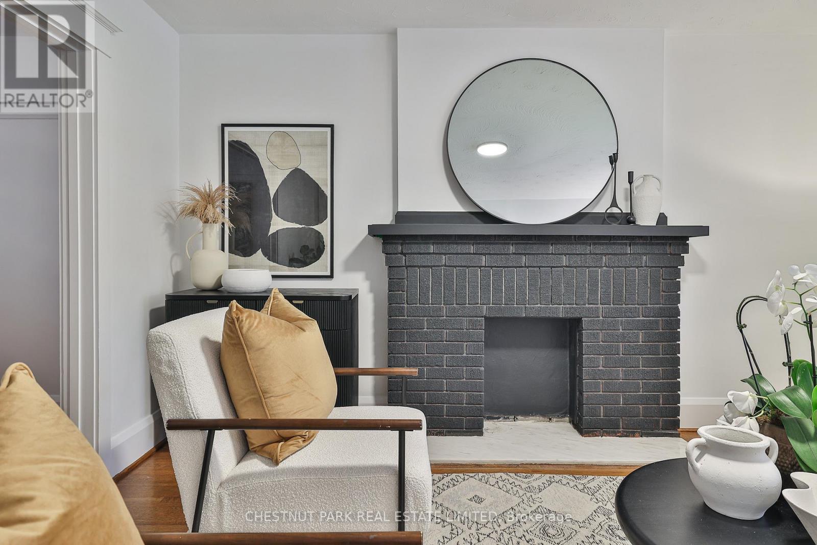 266 Belsize Drive, Toronto, Ontario  M4S 1M6 - Photo 7 - C12507128