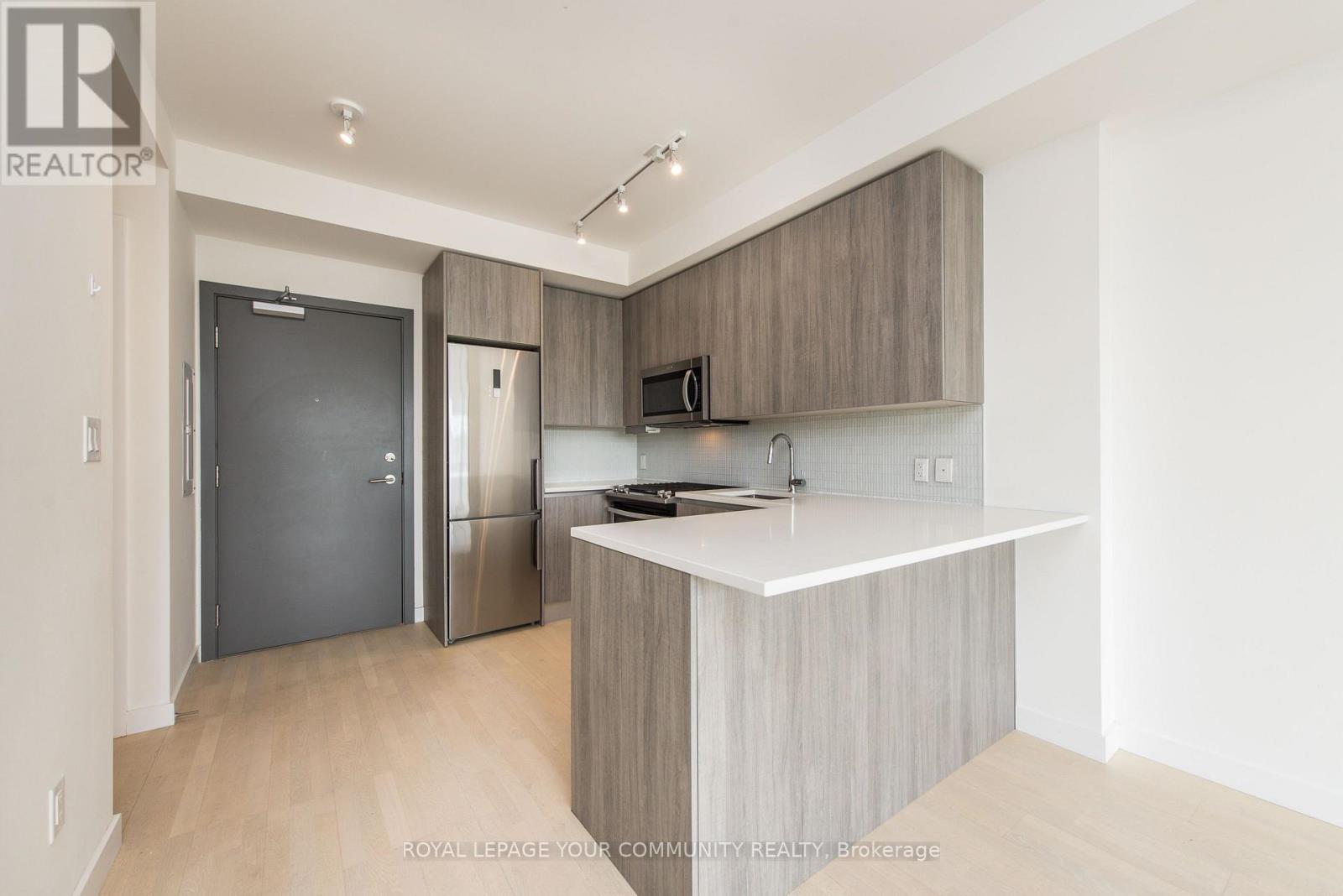 502 - 246 Logan Avenue, Toronto, Ontario  M4M 1J2 - Photo 4 - E12506964