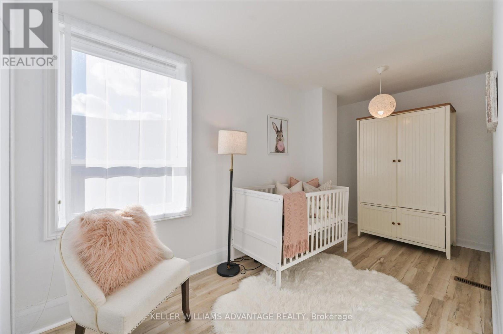 10 Amroth Avenue, Toronto, Ontario  M4C 4H2 - Photo 12 - E12507030