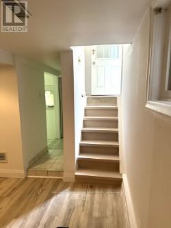 10 Amroth Avenue, Toronto, Ontario  M4C 4H2 - Photo 14 - E12507030