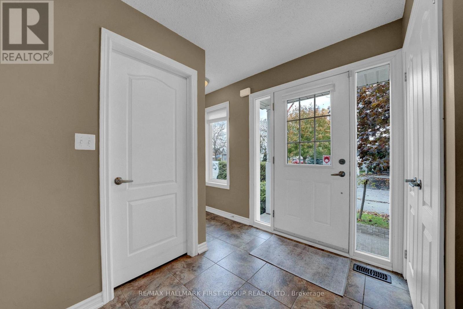 14 Champlain Court, Clarington, Ontario  L1B 1A5 - Photo 5 - E12507046