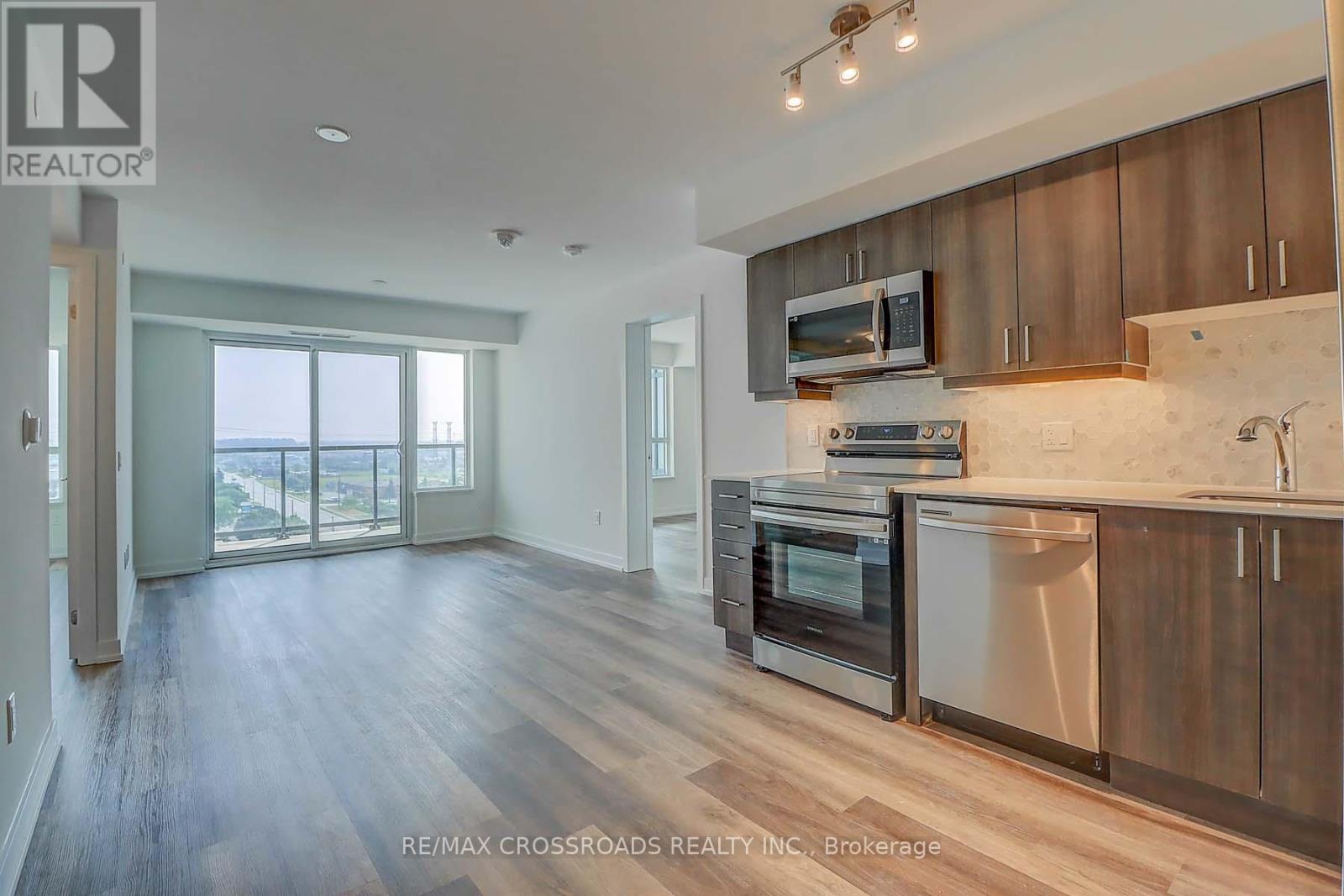 1111 - 1480 BAYLY STREET, Pickering, Ontario