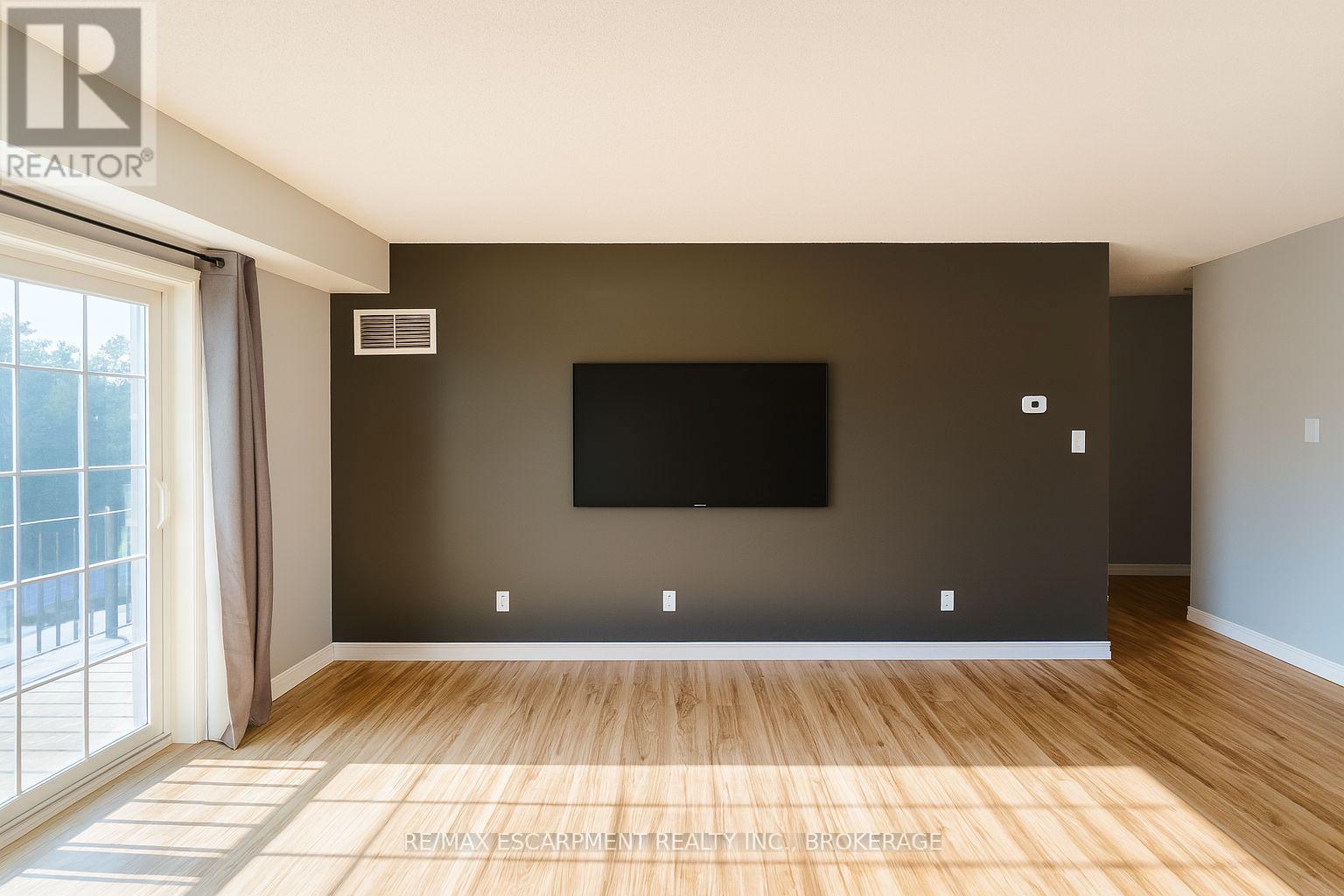 209 - 75 Shipway Avenue, Clarington (Newcastle), Ontario  L1B 0B6 - Photo 7 - E12507396