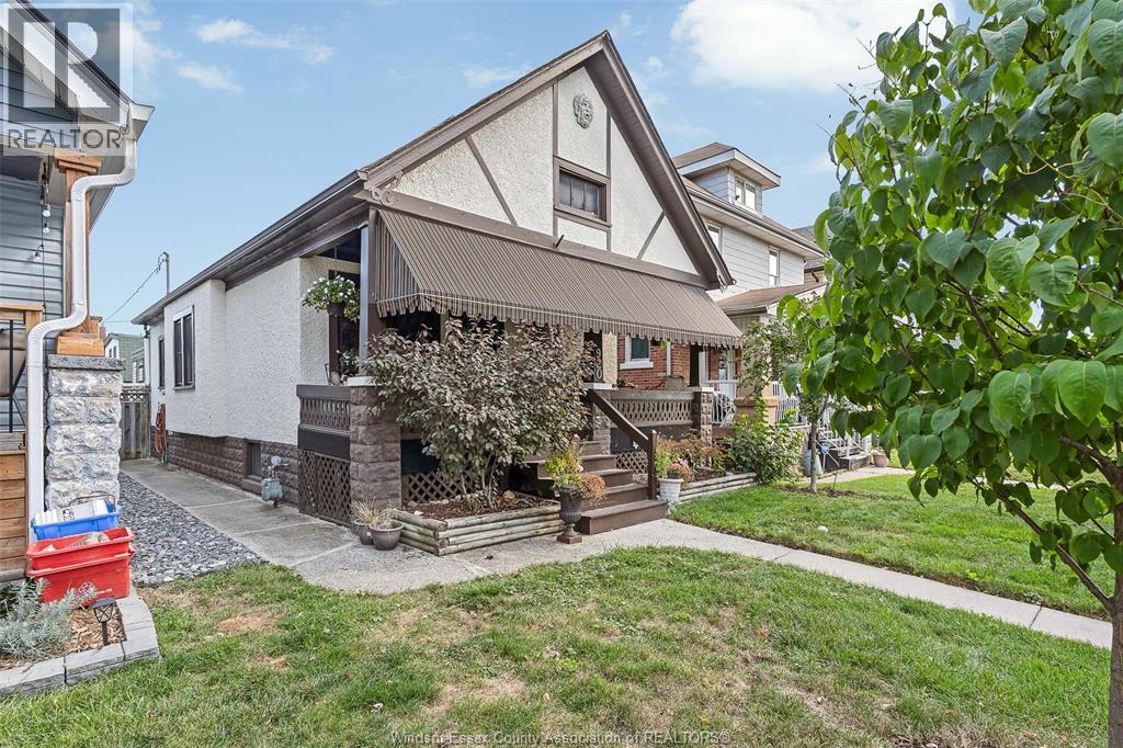 920 Moy Avenue, Windsor, Ontario  N9A 2P1 - Photo 2 - 25027945