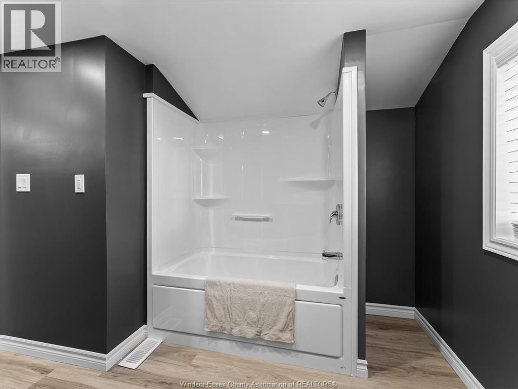 2738 Chandler Road, Windsor, Ontario N8W 4B5 - Photo 24 - 25027942