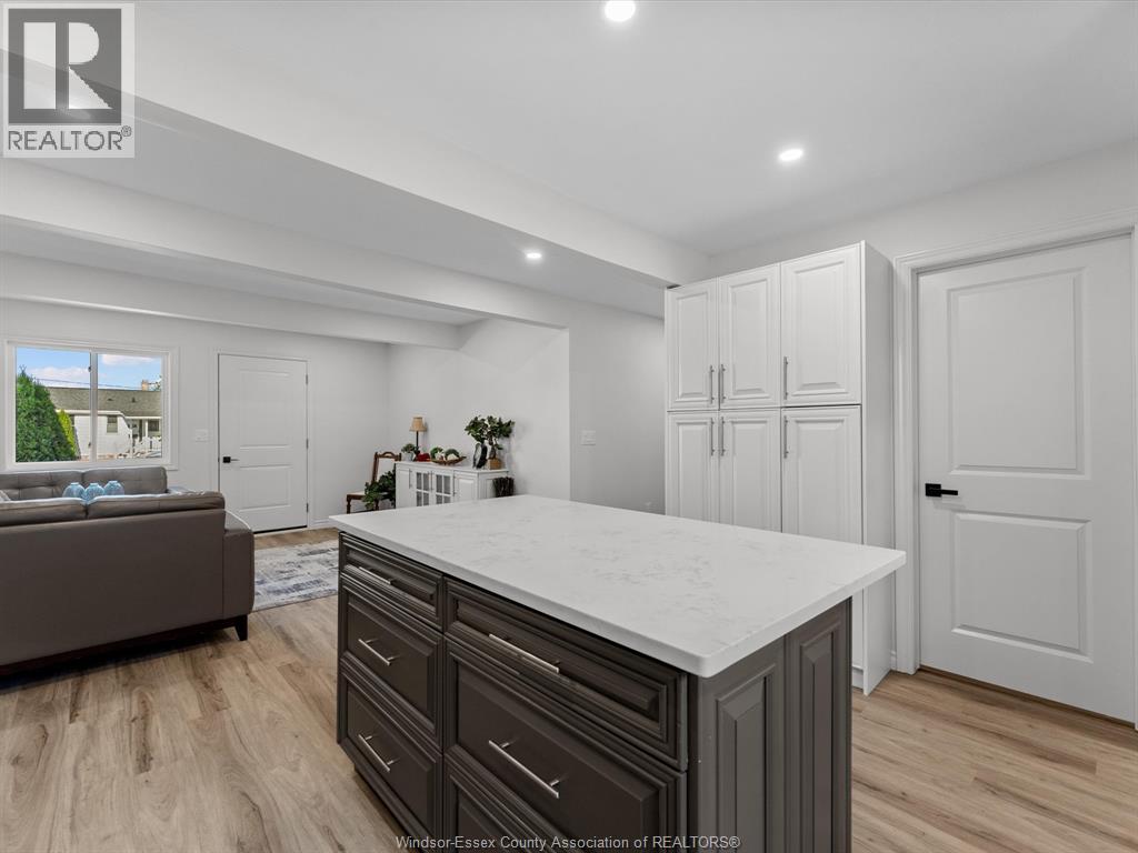 2738 Chandler Road, Windsor, Ontario N8W 4B5 - Photo 8 - 25027942