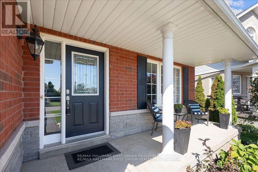 536 Woodmount Crescent, Oshawa, Ontario  L1K 2T1 - Photo 4 - E12507350