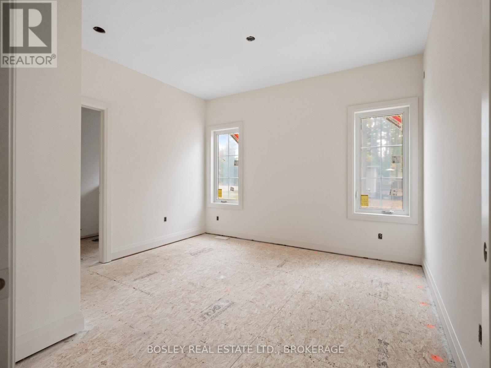 60 Pleasant Avenue N, Fort Erie, Ontario  L0S 1N0 - Photo 13 - X12507168