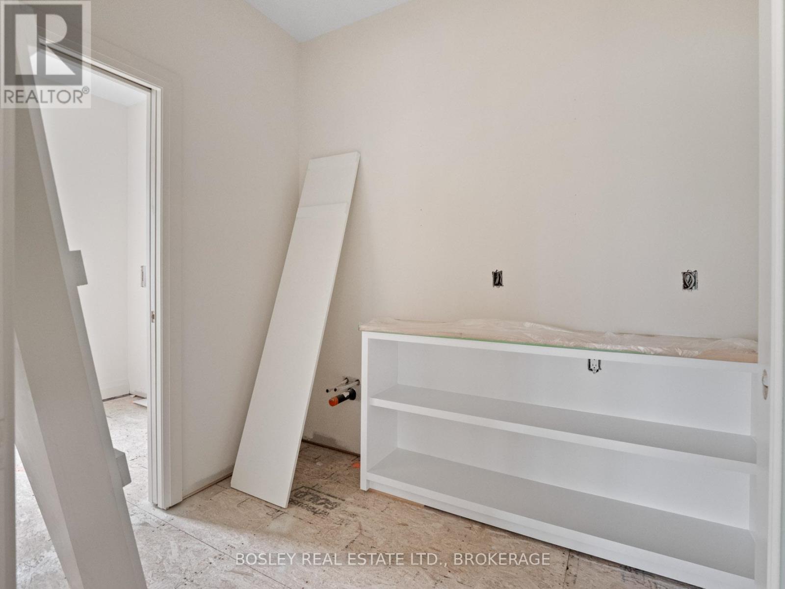 60 Pleasant Avenue N, Fort Erie, Ontario  L0S 1N0 - Photo 15 - X12507168