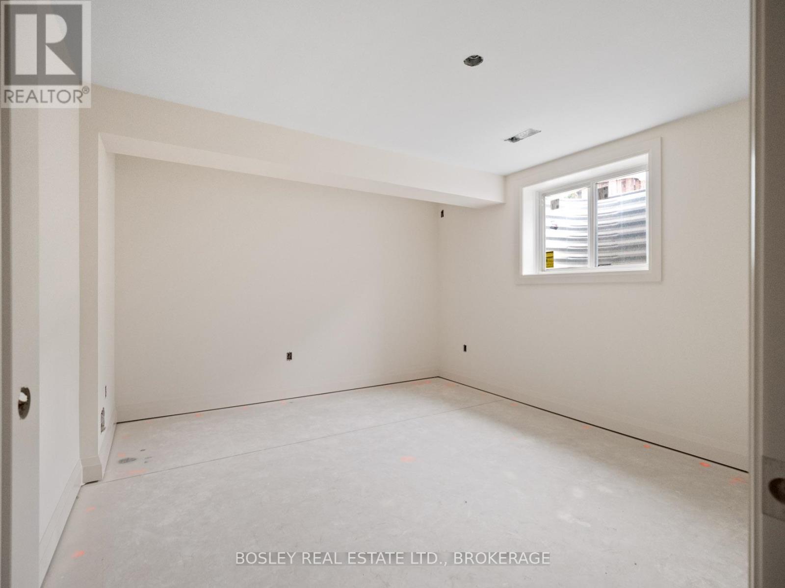 60 Pleasant Avenue N, Fort Erie, Ontario  L0S 1N0 - Photo 20 - X12507168