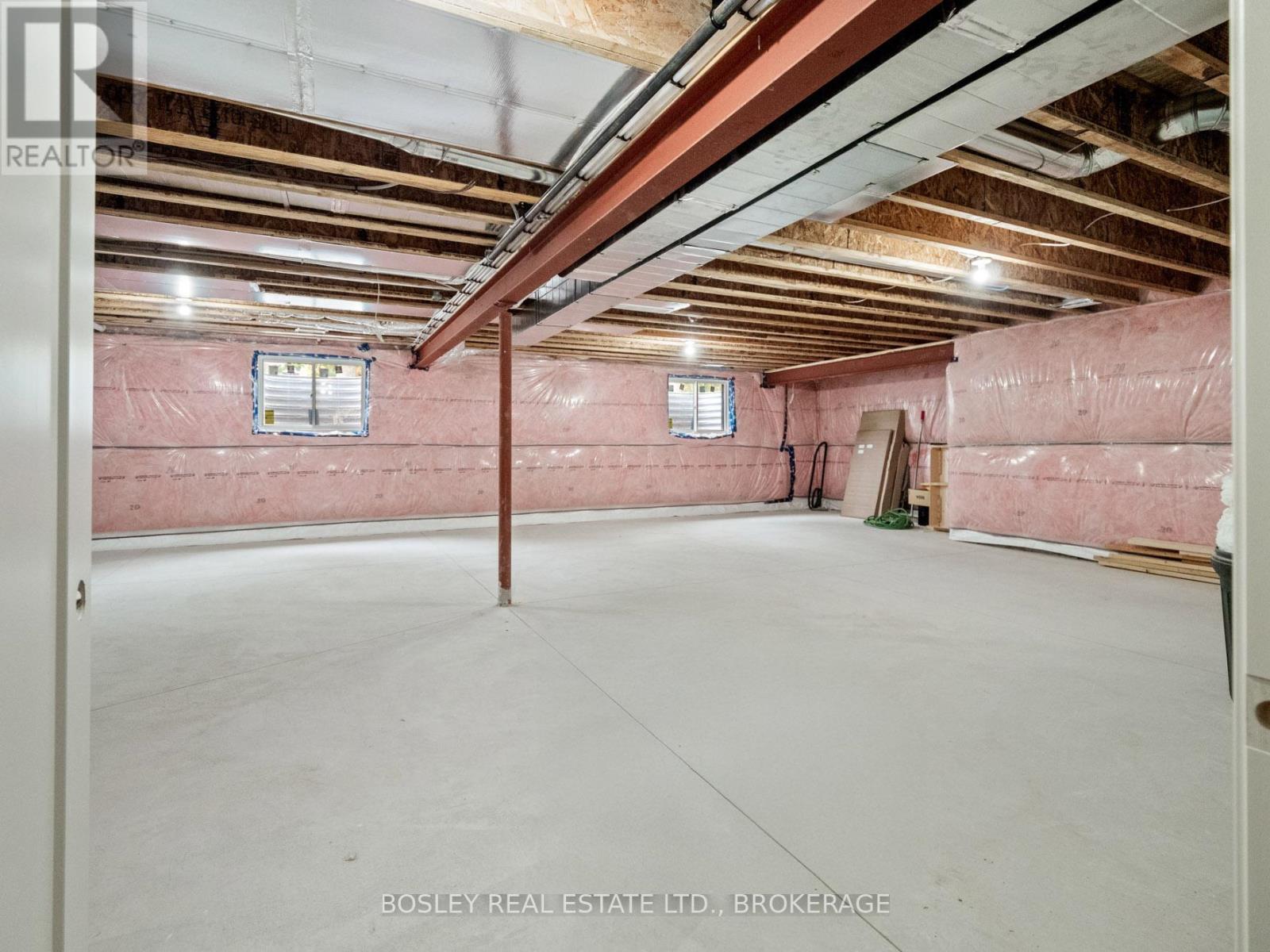 60 Pleasant Avenue N, Fort Erie, Ontario  L0S 1N0 - Photo 23 - X12507168