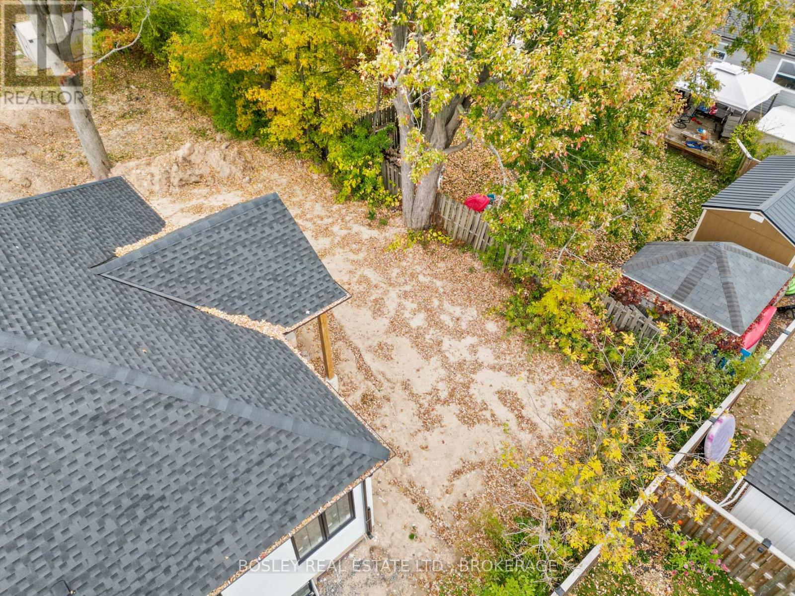 60 Pleasant Avenue N, Fort Erie, Ontario  L0S 1N0 - Photo 32 - X12507168