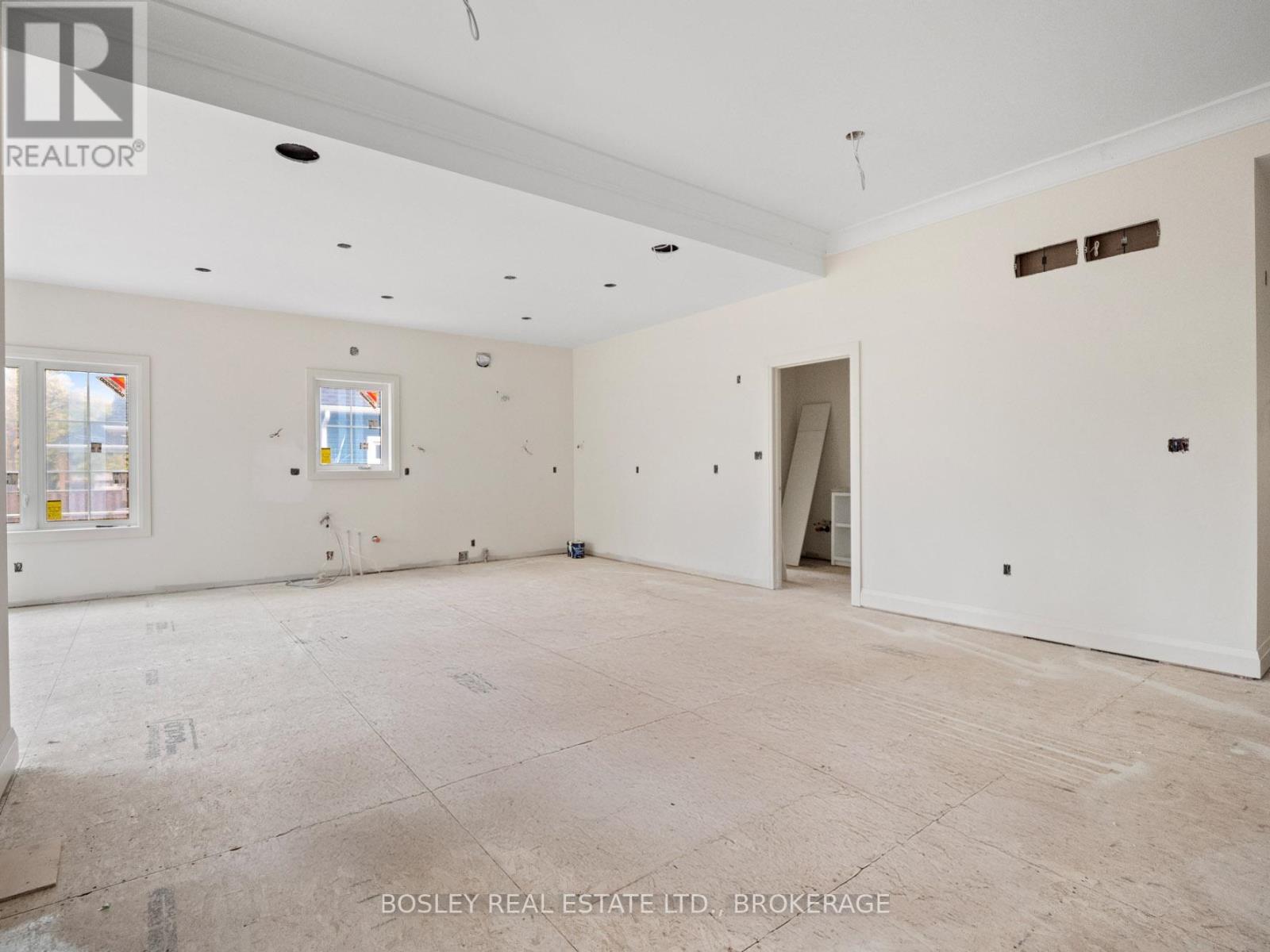 60 Pleasant Avenue N, Fort Erie, Ontario  L0S 1N0 - Photo 6 - X12507168