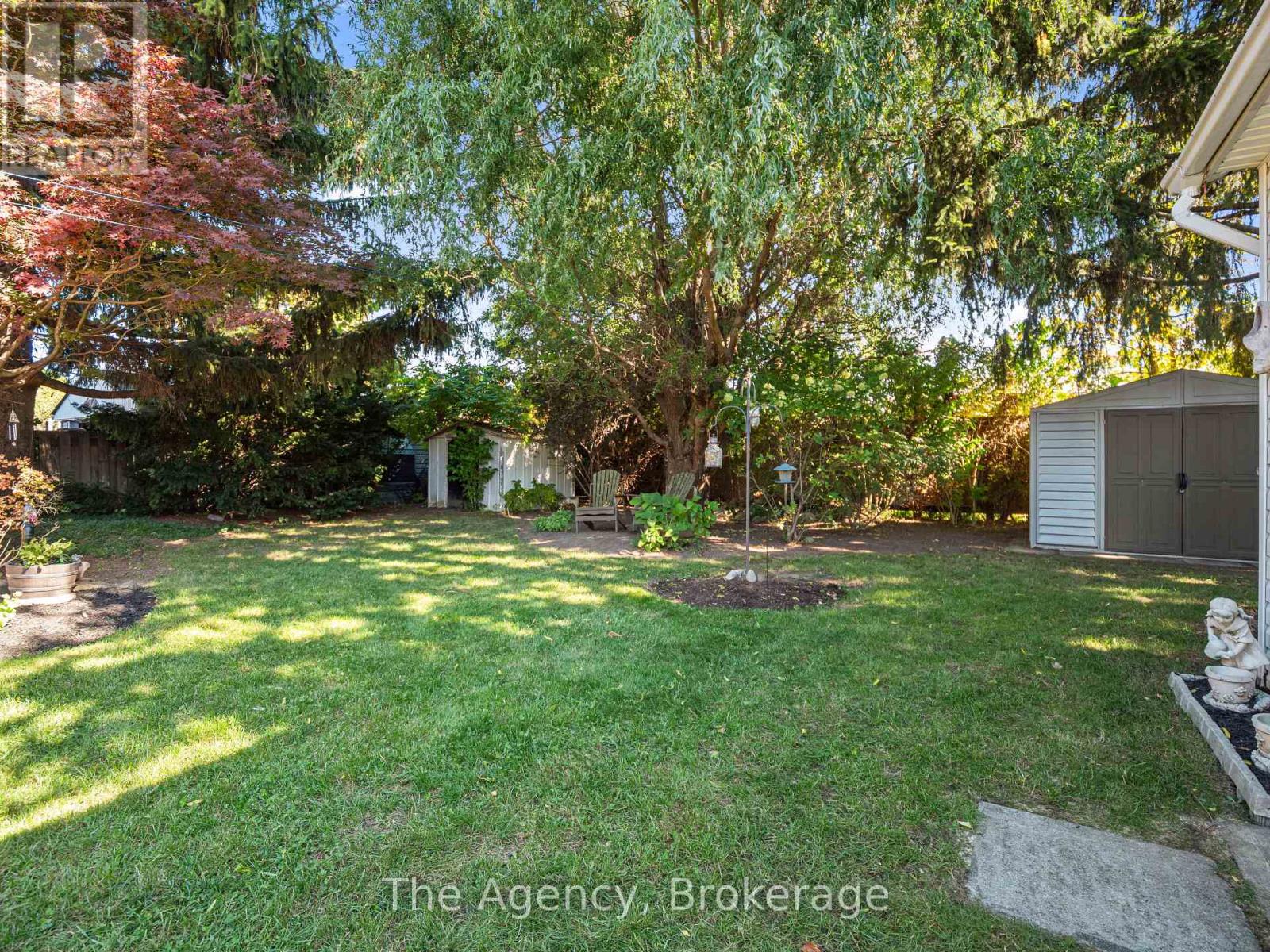 518 Leonard Avenue, Welland, Ontario L3C 3A7 - Photo 12 - X12507208