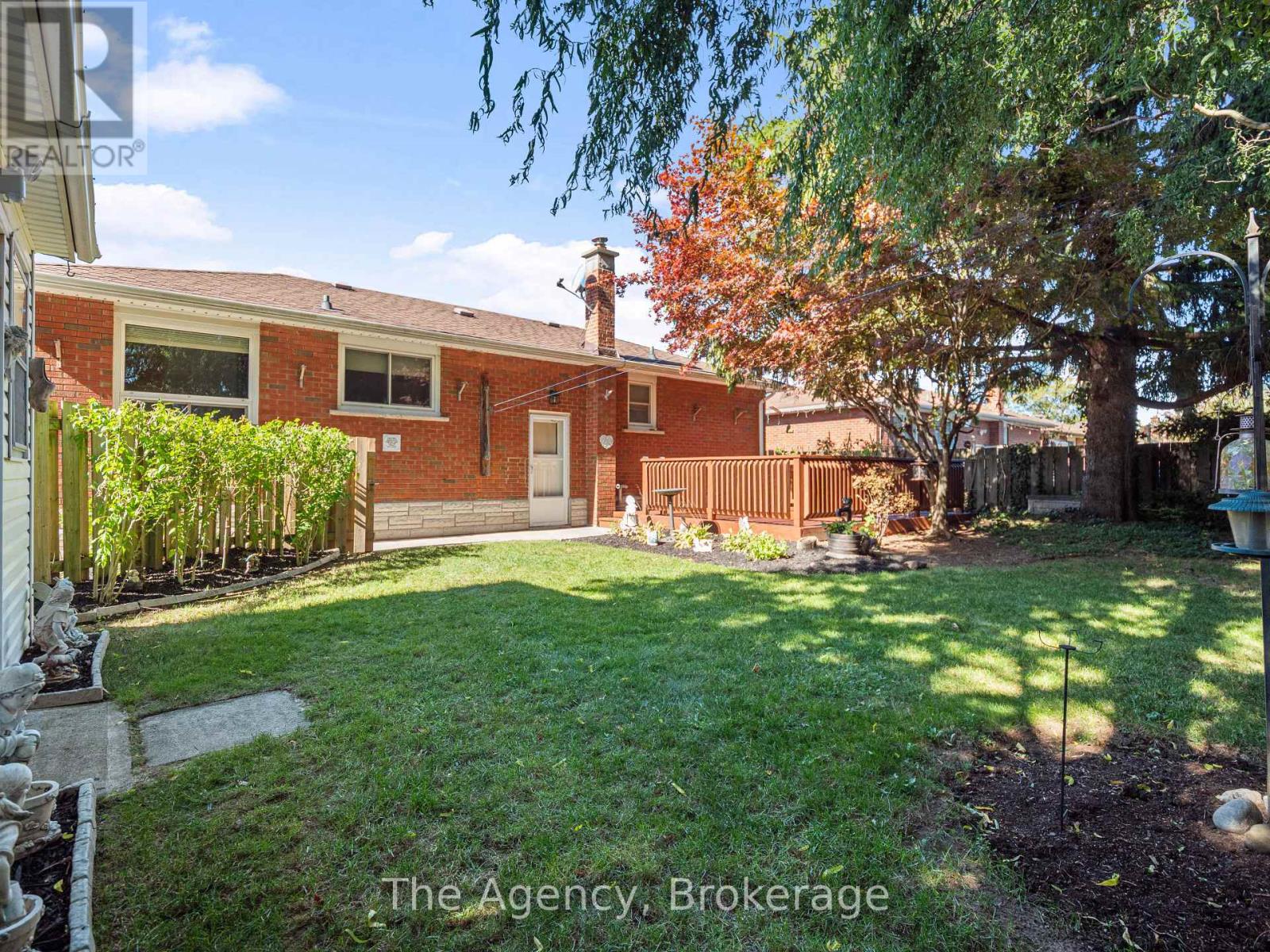 518 Leonard Avenue, Welland, Ontario L3C 3A7 - Photo 14 - X12507208