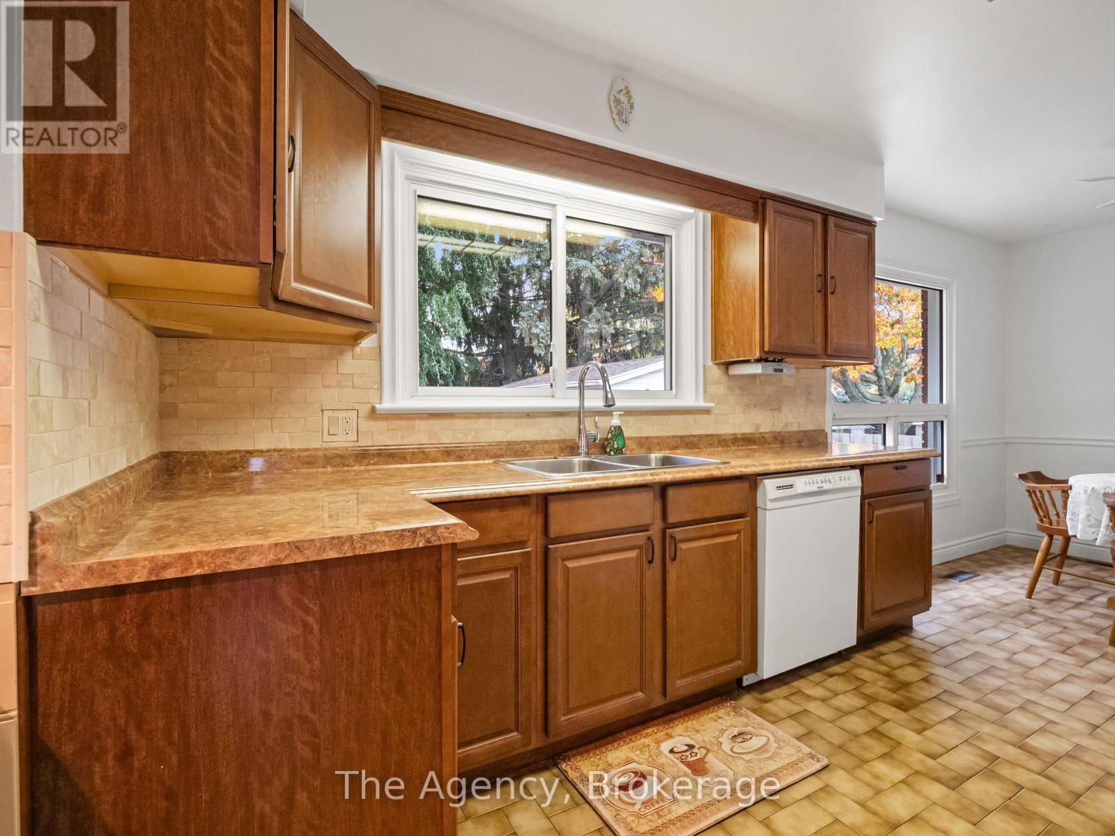 518 Leonard Avenue, Welland, Ontario L3C 3A7 - Photo 25 - X12507208