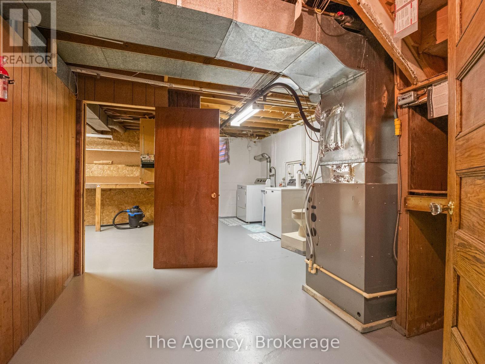 518 Leonard Avenue, Welland, Ontario L3C 3A7 - Photo 35 - X12507208