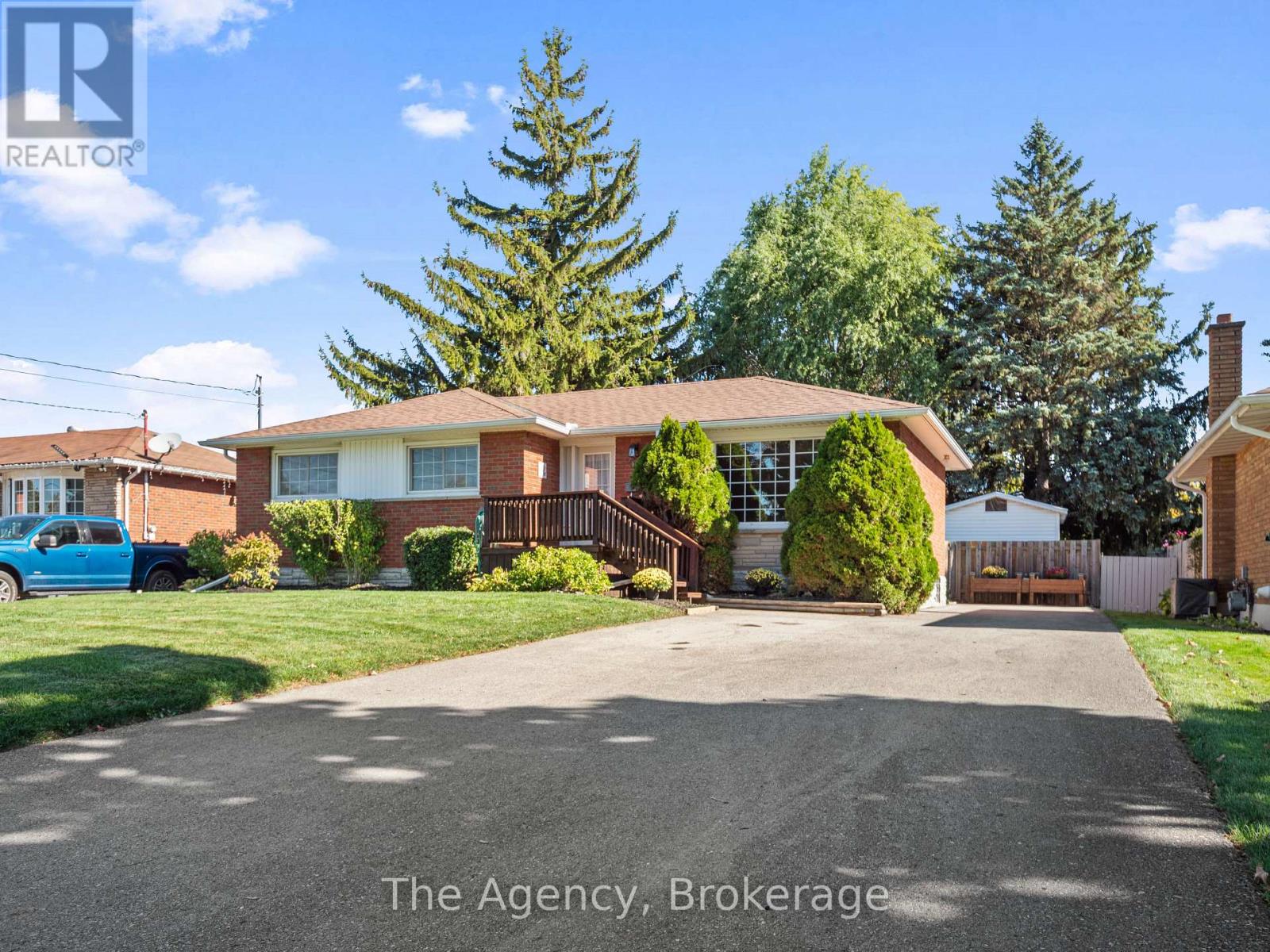 518 Leonard Avenue, Welland, Ontario L3C 3A7 - Photo 6 - X12507208