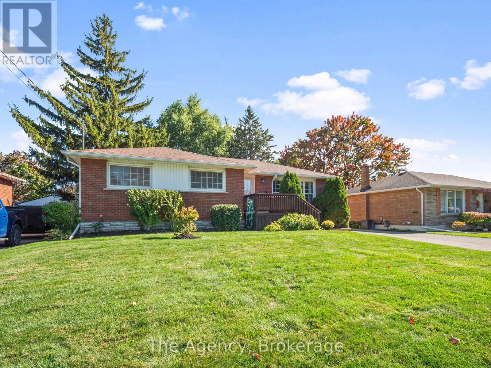 518 Leonard Avenue, Welland, Ontario L3C 3A7 - Photo 7 - X12507208