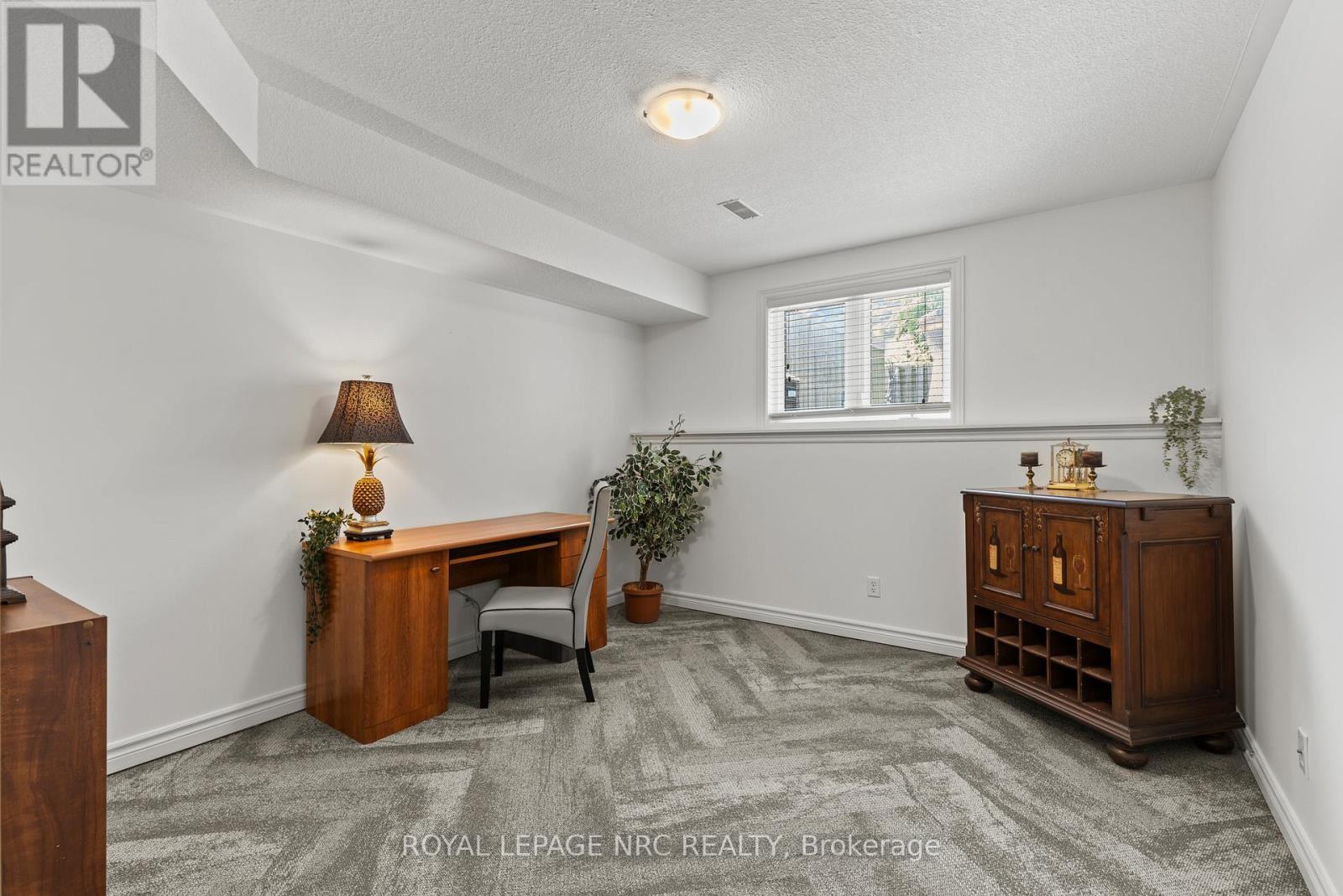 14 Hope Avenue W, Niagara-On-The-Lake, Ontario  L0S 1T0 - Photo 18 - X12507548