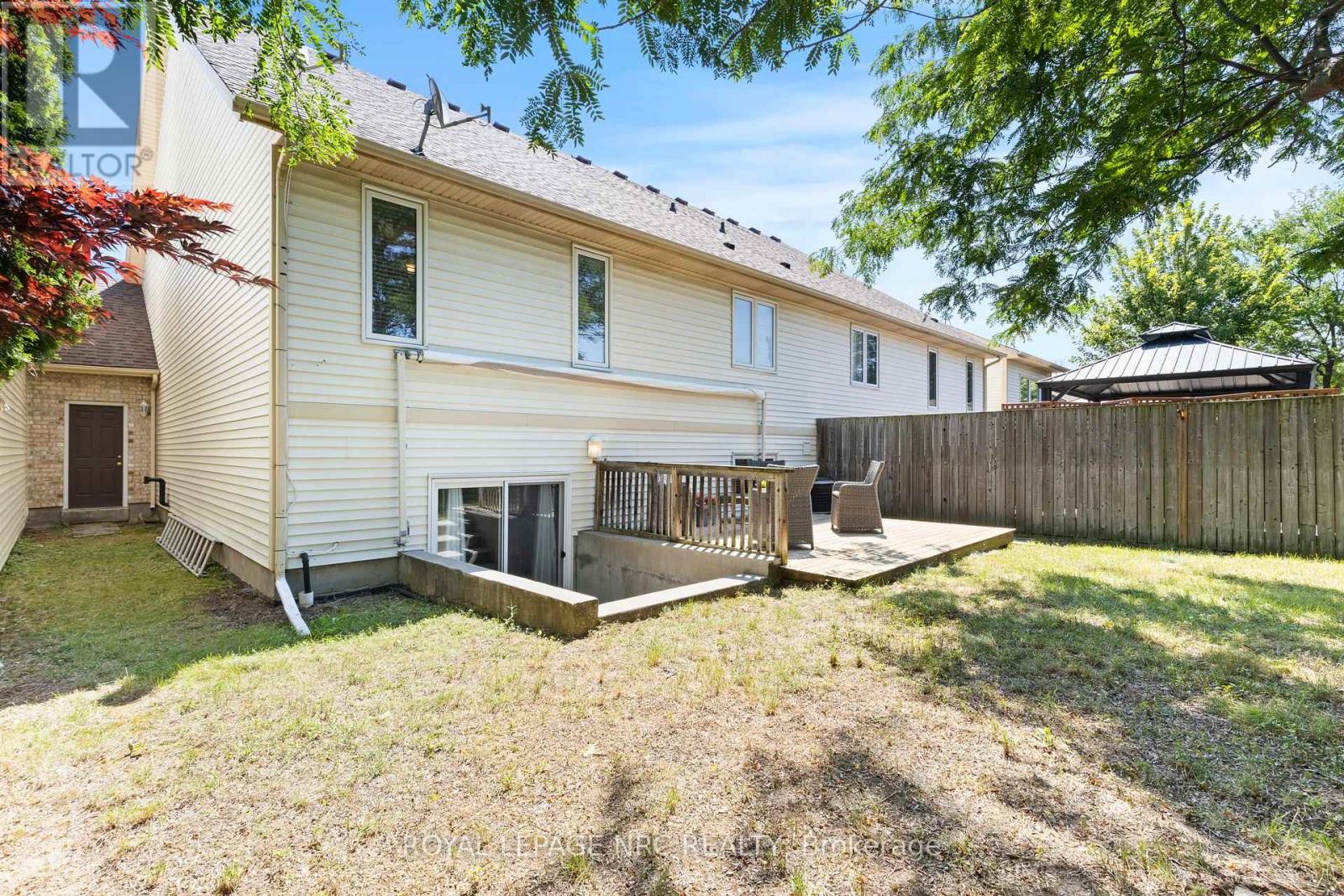 14 Hope Avenue W, Niagara-On-The-Lake, Ontario  L0S 1T0 - Photo 24 - X12507548