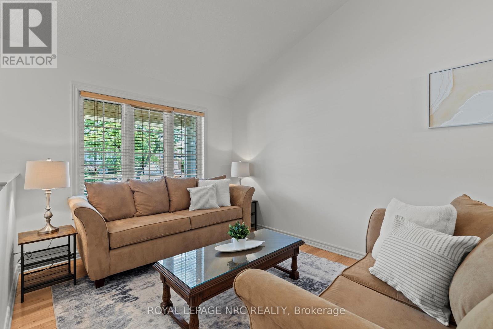 14 Hope Avenue W, Niagara-On-The-Lake, Ontario  L0S 1T0 - Photo 5 - X12507548