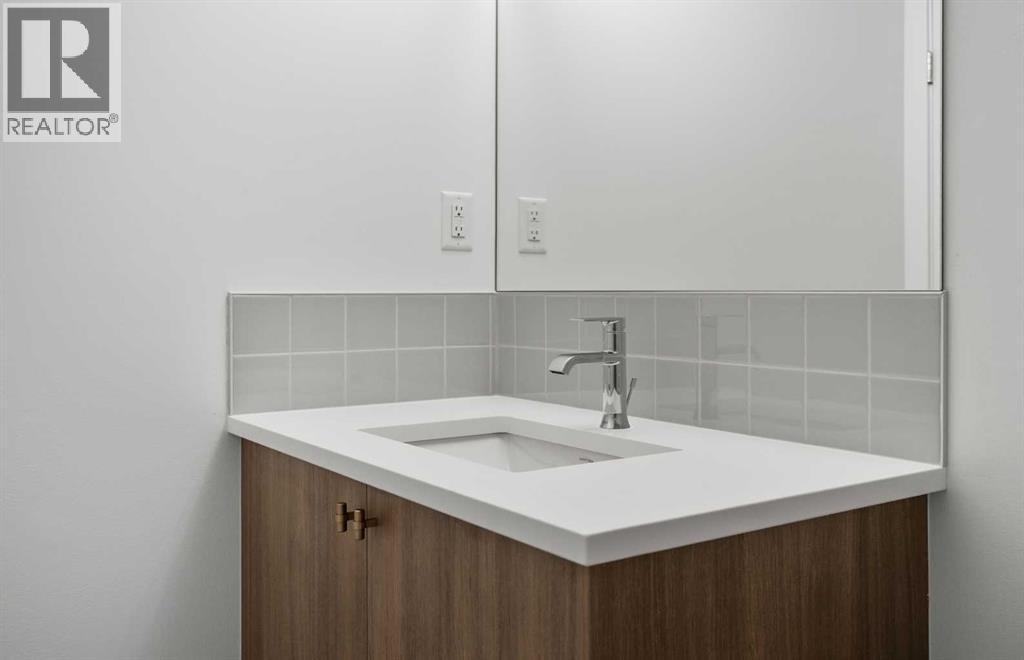 8313 8 Avenue Sw, Calgary, Alberta  T3H 4C6 - Photo 26 - A2264976