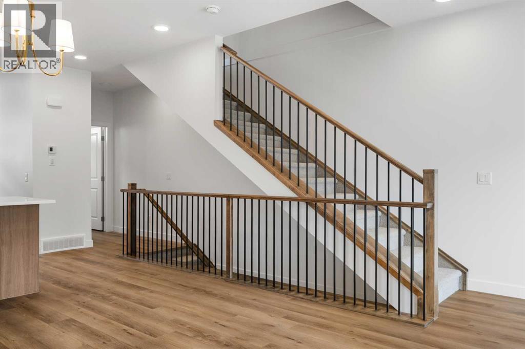 8313 8 Avenue Sw, Calgary, Alberta  T3H 4C6 - Photo 11 - A2264976