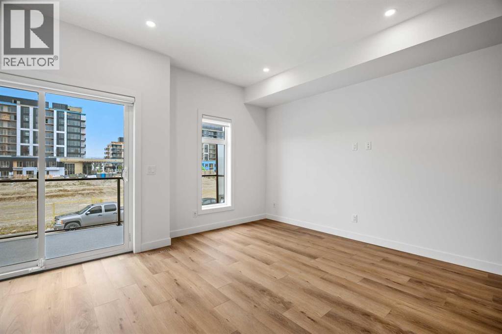 8313 8 Avenue Sw, Calgary, Alberta  T3H 4C6 - Photo 5 - A2264976