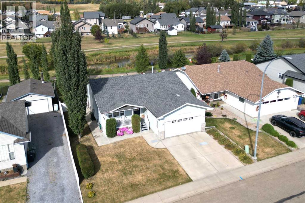 4514 54a Ave Cres, Innisfail, Alberta  T4G 1X8 - Photo 5 - A2266872