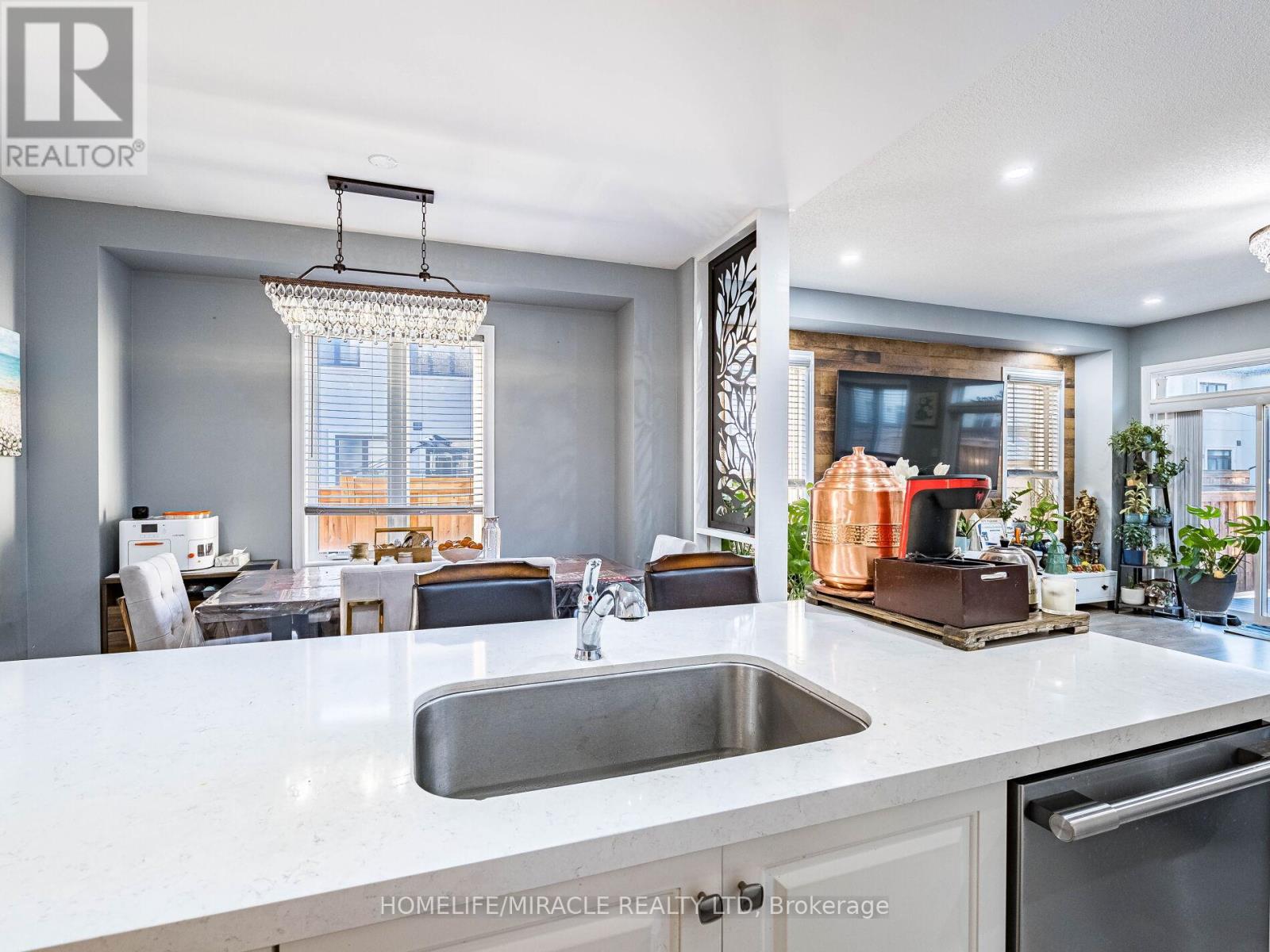 3 Doris Pawley Crescent, Caledon, Ontario  L7C 4E7 - Photo 19 - W12489356